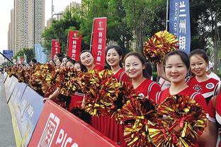 开启最后阶段备战，中国香港队抵达亚洲杯举办地多哈